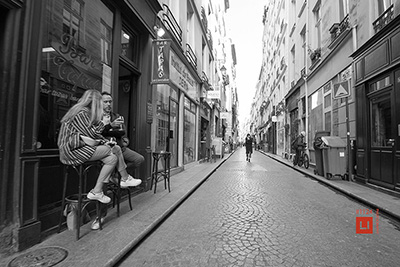 street photography paris 2eme